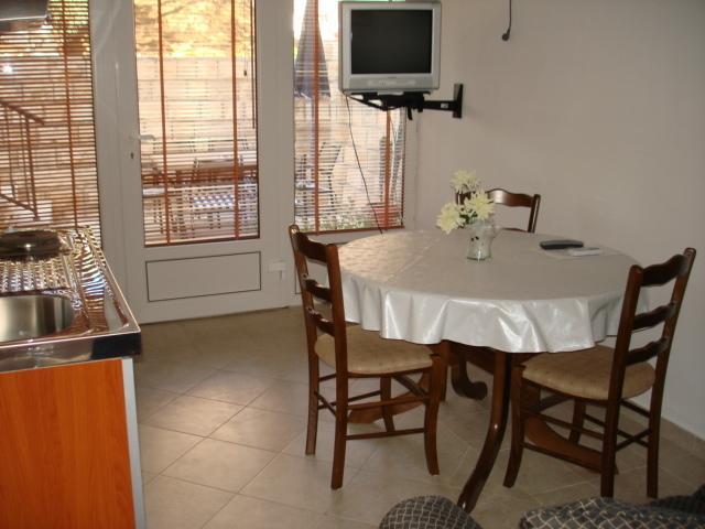Apartments Medin Danilo Petrovac Quarto foto