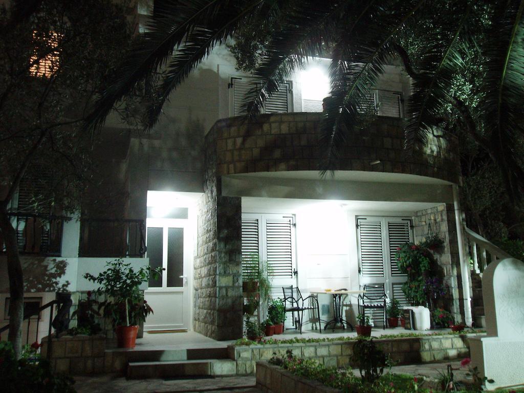 Apartments Medin Danilo Petrovac Exterior foto