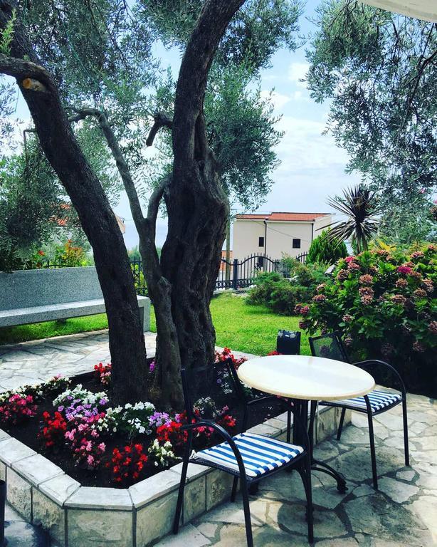 Apartments Medin Danilo Petrovac Exterior foto